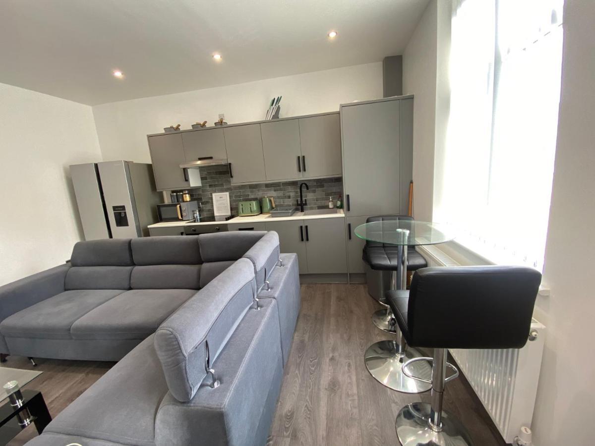 Villa Entire Luxury House Elland Exterior foto